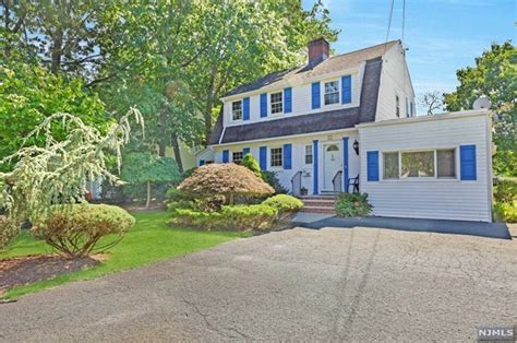 2006 Radburn Rd Fair Lawn Nj 07410 Mls 23027956 Coldwell Banker 2006 Radburn Rd Fair Lawn Nj 07410 Mls 23027956 Coldwell Banker