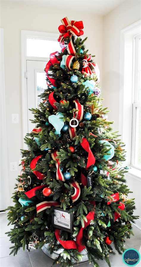 How To Put Ribbon On Your Christmas Tree Like A Pro 5 Ways To Hang How To Put Ribbon On Your Christmas Tree Like A Pro 5 Ways To Hang